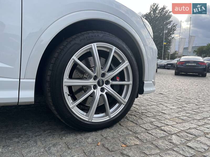 Внедорожник / Кроссовер Audi RS Q3 Sportback 2021 в Днепре