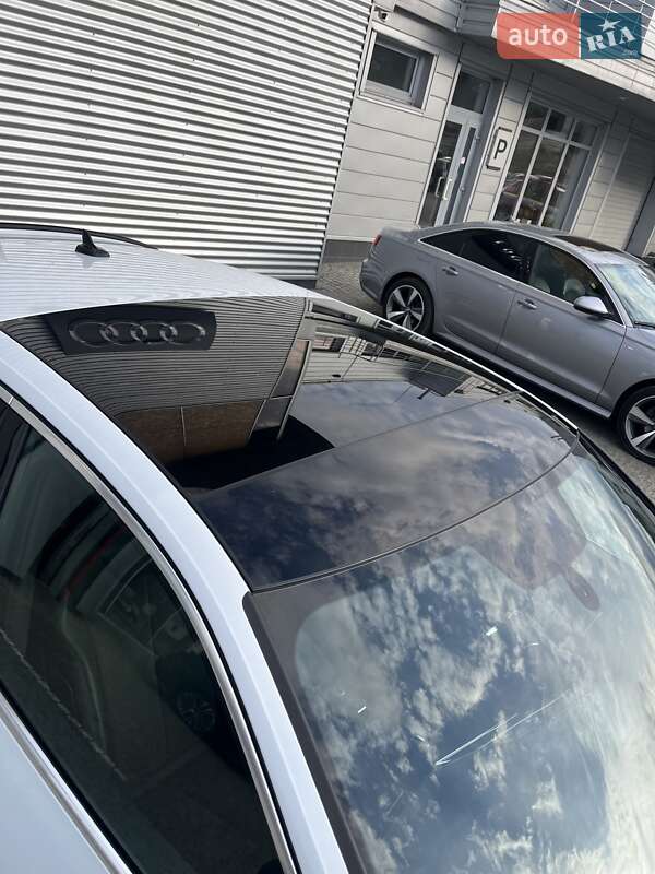 Внедорожник / Кроссовер Audi RS Q3 Sportback 2021 в Днепре