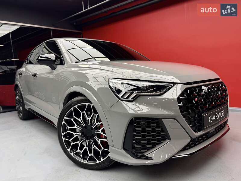 Позашляховик / Кросовер Audi RS Q3 2023 в Києві