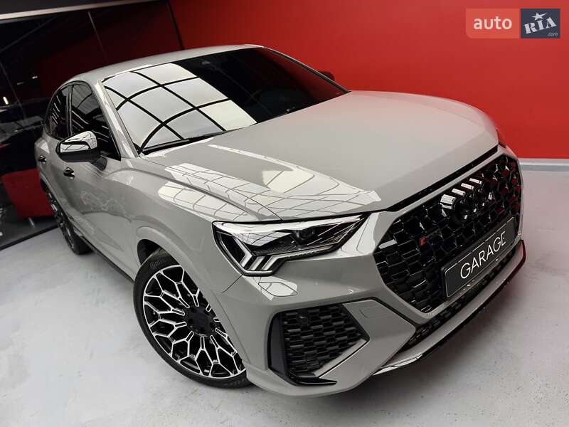Позашляховик / Кросовер Audi RS Q3 2023 в Києві