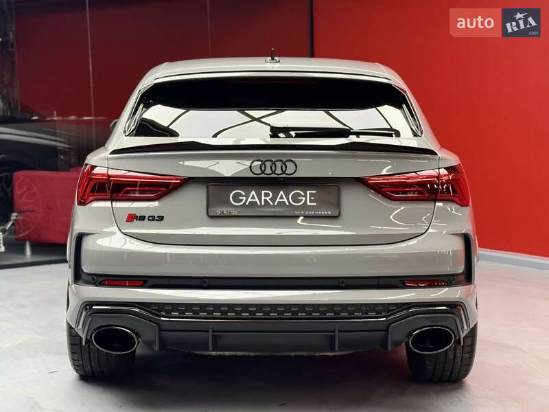 Позашляховик / Кросовер Audi RS Q3 2023 в Києві