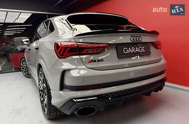 Внедорожник / Кроссовер Audi RS Q3 2023 в 