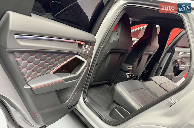 Позашляховик / Кросовер Audi RS Q3 2023 в Києві