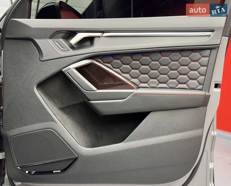 Позашляховик / Кросовер Audi RS Q3 2023 в Києві