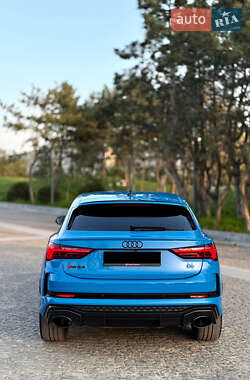 Внедорожник / Кроссовер Audi RS Q3 2023 в 