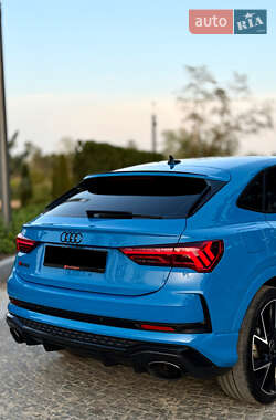 Внедорожник / Кроссовер Audi RS Q3 2023 в 