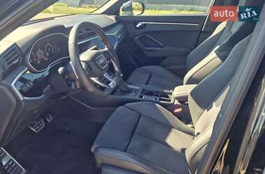 Внедорожник / Кроссовер Audi RS Q3 2024 в 