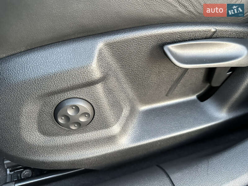 Внедорожник / Кроссовер Audi RS Q3 2016 в Луцке