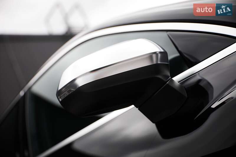 Позашляховик / Кросовер Audi RS Q3 2024 в Києві