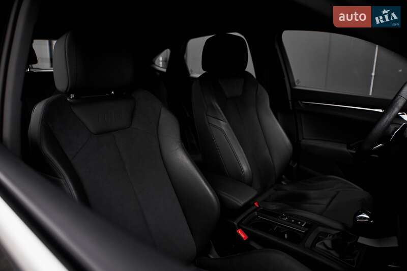 Позашляховик / Кросовер Audi RS Q3 2024 в Києві