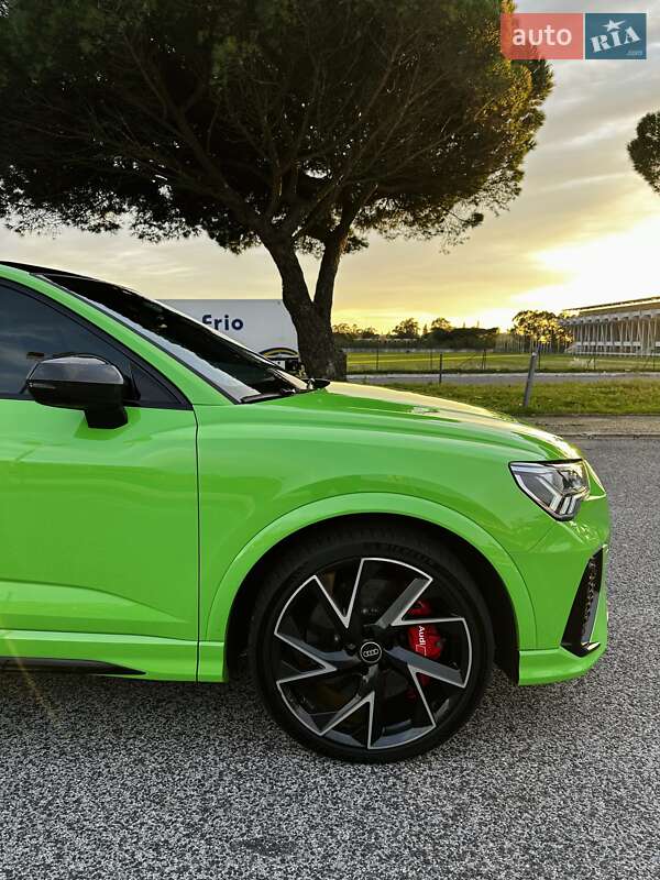 Внедорожник / Кроссовер Audi RS Q3 2021 в Киеве фото 15 Внедорожник / Кроссовер Audi RS Q3 2021 в Киеве