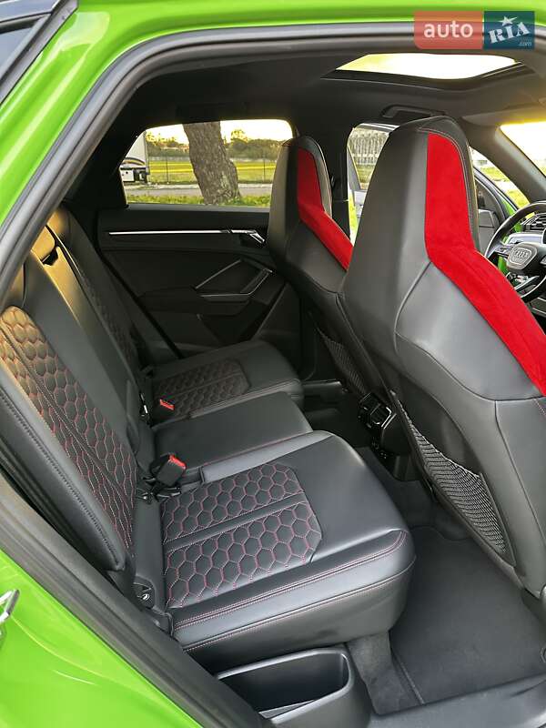 Внедорожник / Кроссовер Audi RS Q3 2021 в Киеве фото 21 Внедорожник / Кроссовер Audi RS Q3 2021 в Киеве
