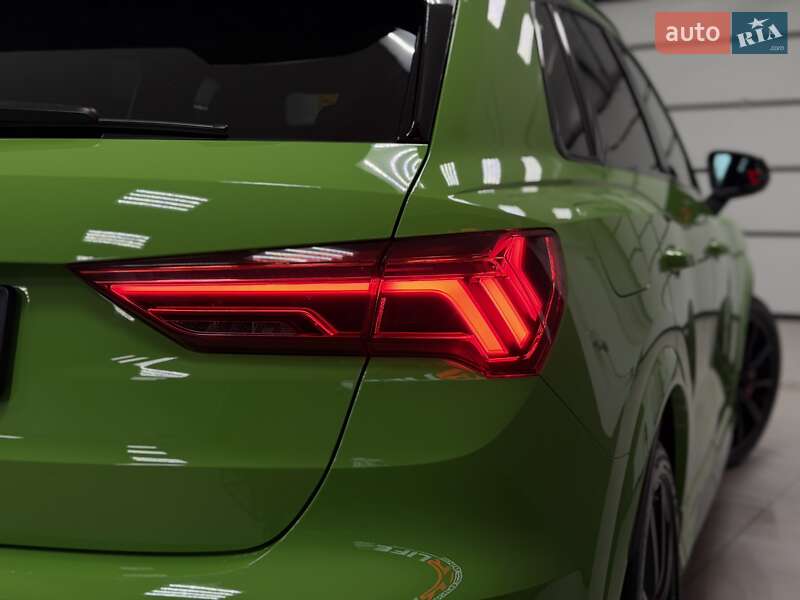 Внедорожник / Кроссовер Audi RS Q3 2023 в Тернополе