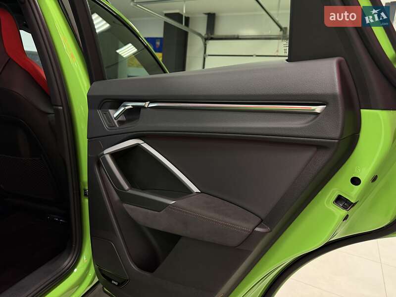 Внедорожник / Кроссовер Audi RS Q3 2023 в Тернополе