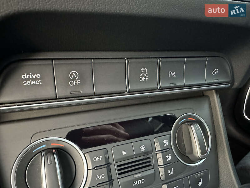 Внедорожник / Кроссовер Audi RS Q3 2016 в Луцке