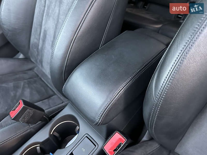 Внедорожник / Кроссовер Audi RS Q3 2016 в Луцке