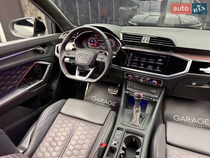 Внедорожник / Кроссовер Audi RS Q3 2023 в Киеве фото 44 Внедорожник / Кроссовер Audi RS Q3 2023 в Киеве