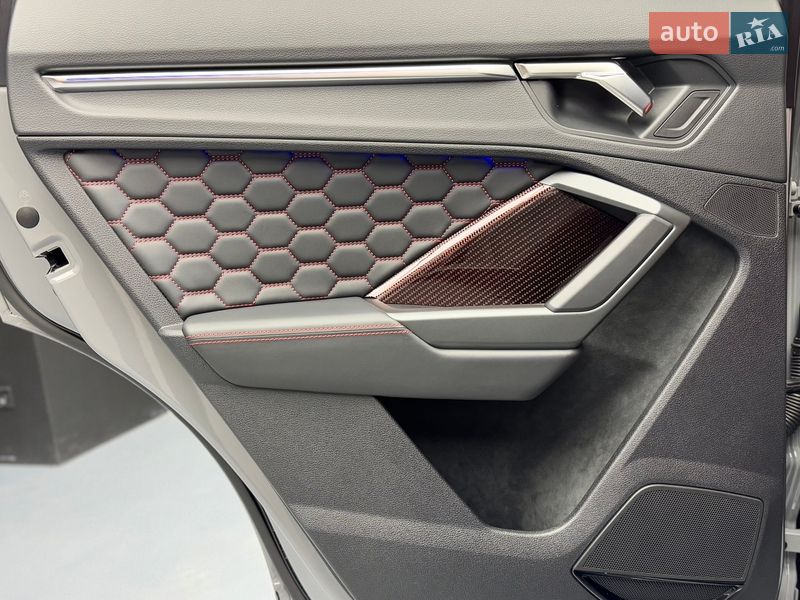 Внедорожник / Кроссовер Audi RS Q3 2023 в Киеве фото 47 Внедорожник / Кроссовер Audi RS Q3 2023 в Киеве