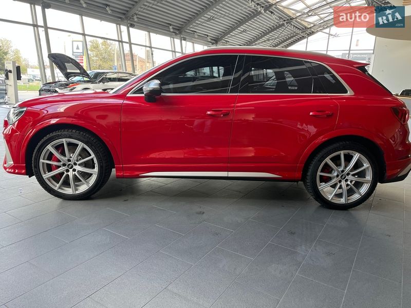 Позашляховик / Кросовер Audi RS Q3 2021 в Дніпрі фото 10 Позашляховик / Кросовер Audi RS Q3 2021 в Дніпрі
