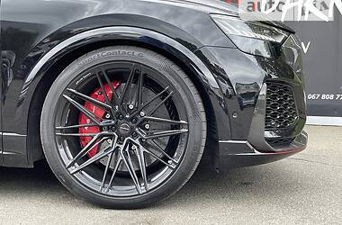 Внедорожник / Кроссовер Audi RS Q8 2020 в 