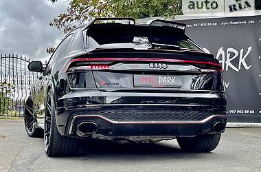 Внедорожник / Кроссовер Audi RS Q8 2020 в 