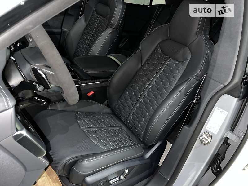 Внедорожник / Кроссовер Audi RS Q8 2023 в Одессе