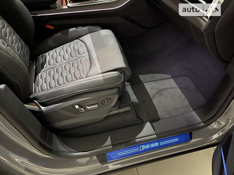 Внедорожник / Кроссовер Audi RS Q8 2023 в Одессе