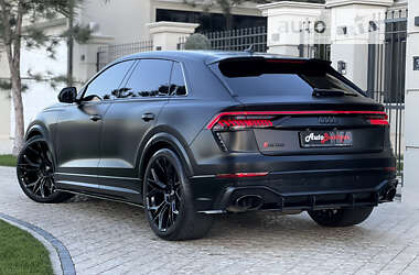 Внедорожник / Кроссовер Audi RS Q8 2021 в 