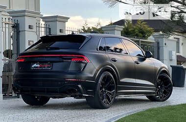 Внедорожник / Кроссовер Audi RS Q8 2021 в 