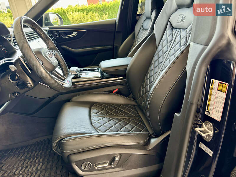 Позашляховик / Кросовер Audi RS Q8 2021 в Львові