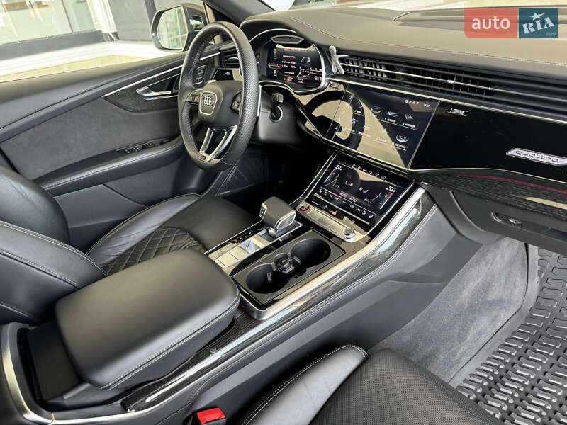 Позашляховик / Кросовер Audi RS Q8 2021 в Львові