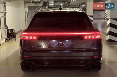 Внедорожник / Кроссовер Audi RS Q8 2021 в 