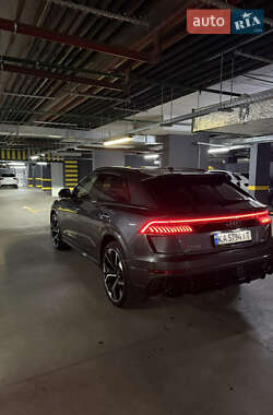 Позашляховик / Кросовер Audi RS Q8 2020 в 