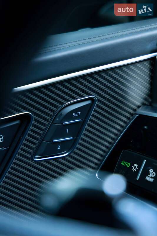 Внедорожник / Кроссовер Audi RS Q8 2021 в Днепре
