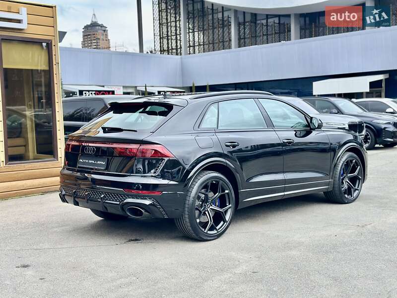 Внедорожник / Кроссовер Audi RS Q8 2025 в Киеве