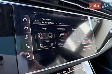 Внедорожник / Кроссовер Audi RS Q8 2025 в 