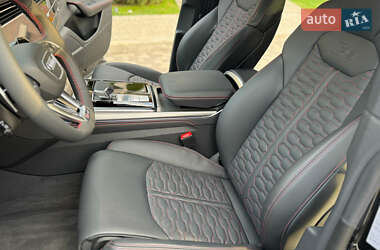 Позашляховик / Кросовер Audi RS Q8 2025 в 
