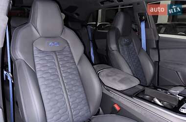 Внедорожник / Кроссовер Audi RS Q8 2024 в 
