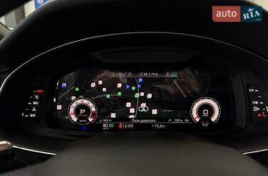 Позашляховик / Кросовер Audi RS Q8 2025 в 
