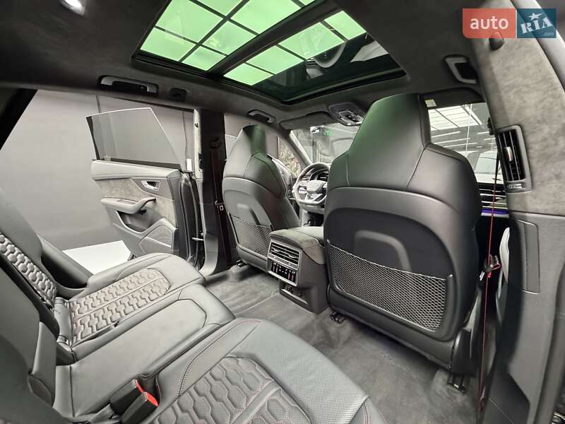 Внедорожник / Кроссовер Audi RS Q8 2021 в Киеве