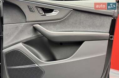 Внедорожник / Кроссовер Audi RS Q8 2024 в 
