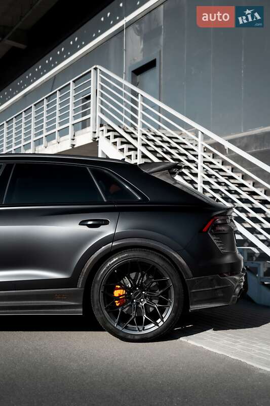 Позашляховик / Кросовер Audi RS Q8 2020 в Києві