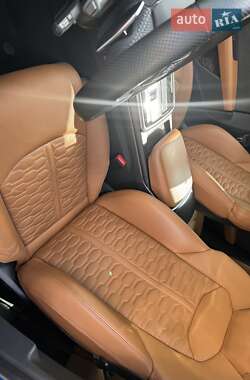 Позашляховик / Кросовер Audi RS Q8 2020 в 