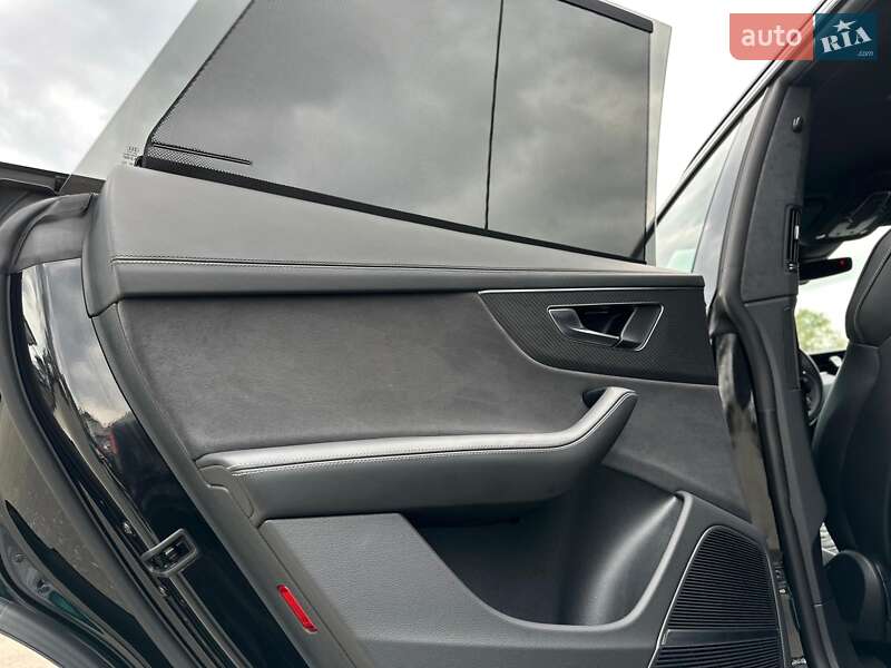 Позашляховик / Кросовер Audi RS Q8 2023 в Києві