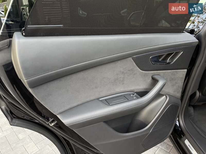 Позашляховик / Кросовер Audi RS Q8 2023 в Києві фото 49 Позашляховик / Кросовер Audi RS Q8 2023 в Києві