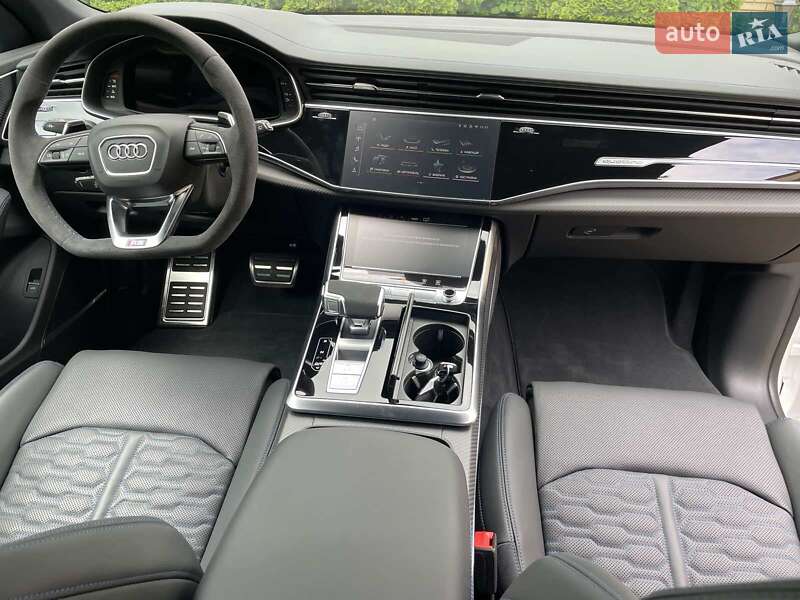 Позашляховик / Кросовер Audi RS Q8 2025 в Києві фото 23 Позашляховик / Кросовер Audi RS Q8 2025 в Києві
