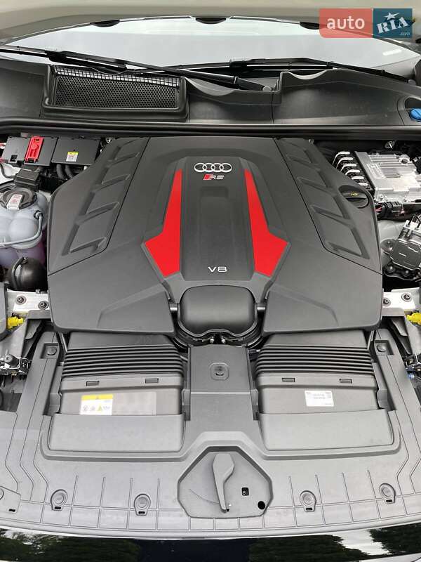 Позашляховик / Кросовер Audi RS Q8 2025 в Києві фото 31 Позашляховик / Кросовер Audi RS Q8 2025 в Києві
