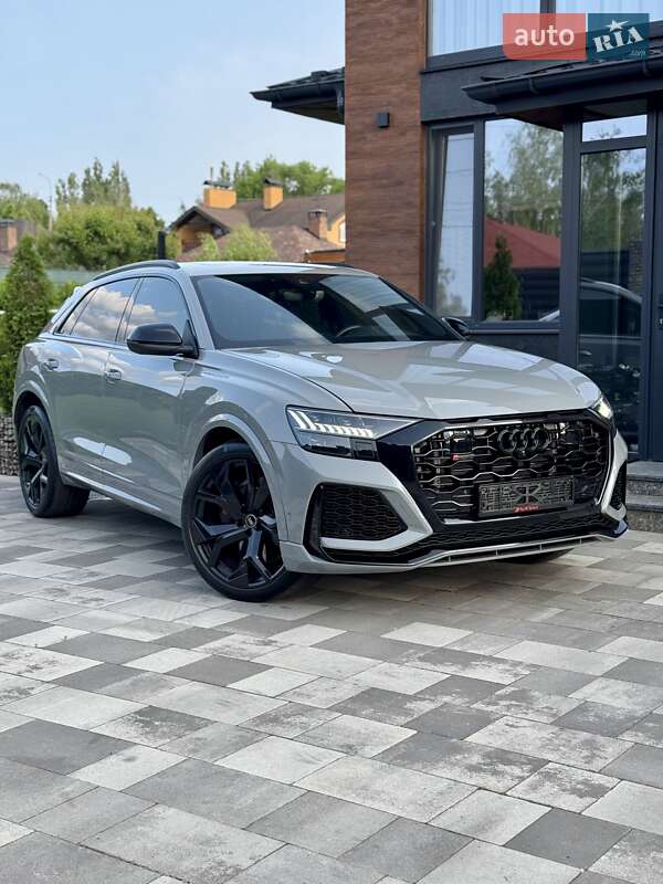Внедорожник / Кроссовер Audi RS Q8 2022 в 