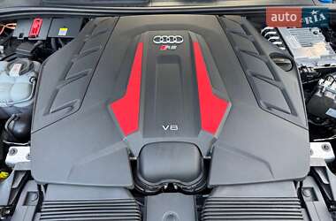Внедорожник / Кроссовер Audi RS Q8 2021 в 