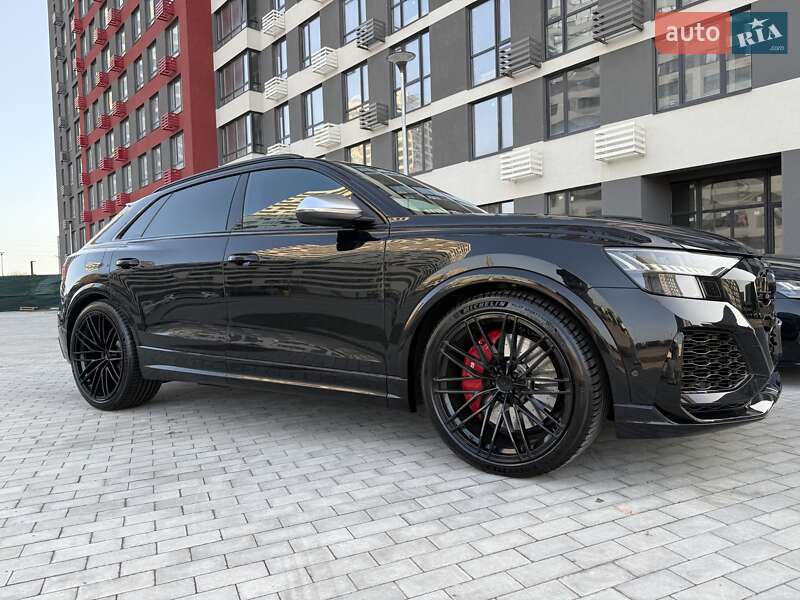 Внедорожник / Кроссовер Audi RS Q8 2024 в Киеве